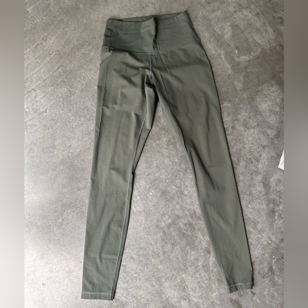 Everlane Preform Leggings